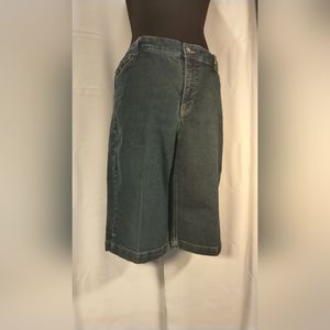 Style and Co Blue stretch Bermuda shorts size 18